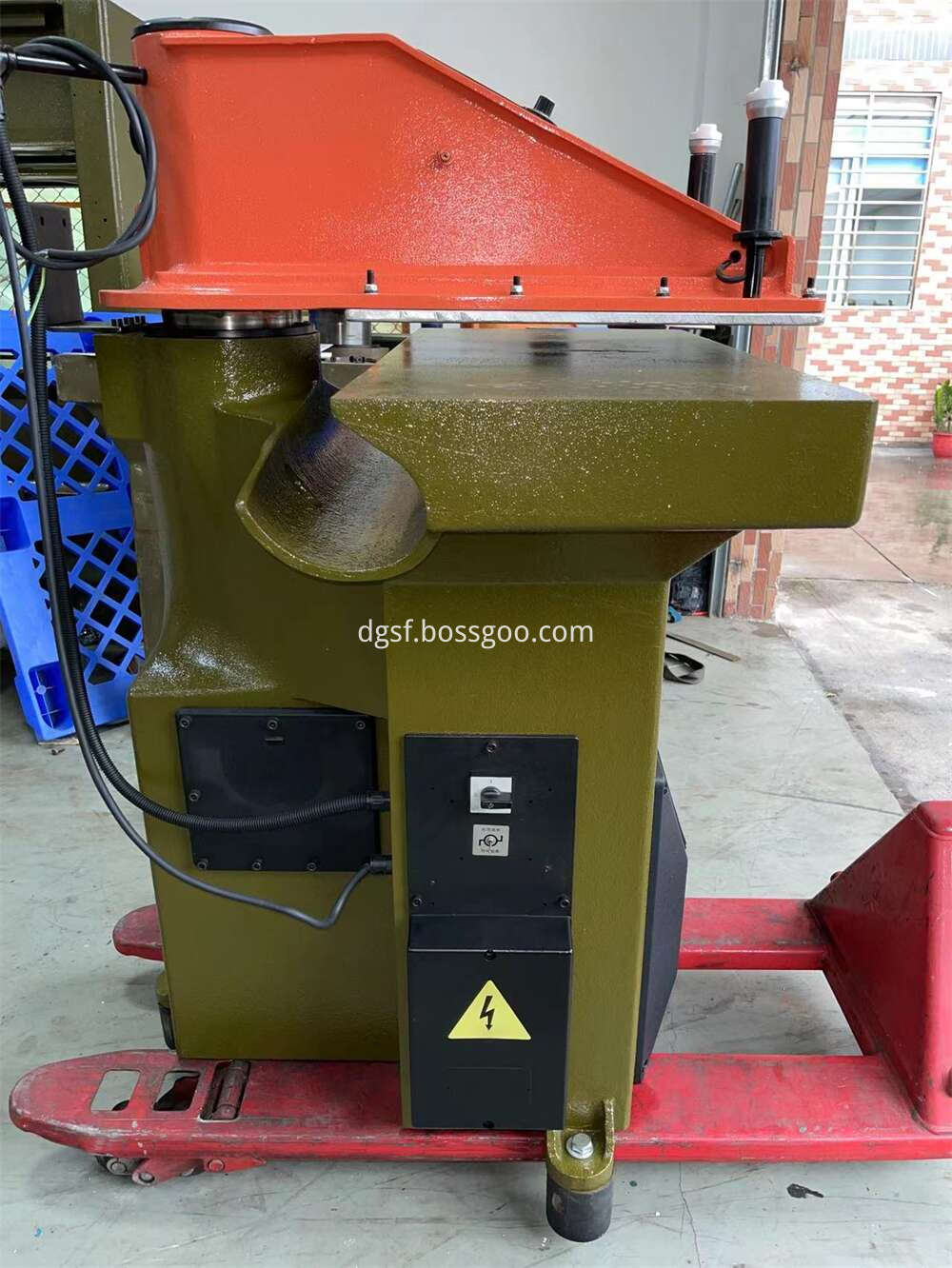 Second Hand ATOM Clicking Press
