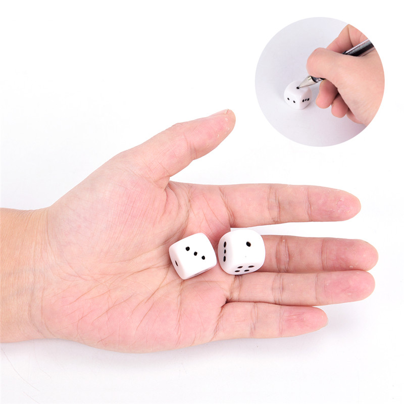 New Arrival 10PCS/Lot 16mm Gaming Dice Standard Six Sided Round Corner Die RPG For Birthday Parties Other Game Accessories White