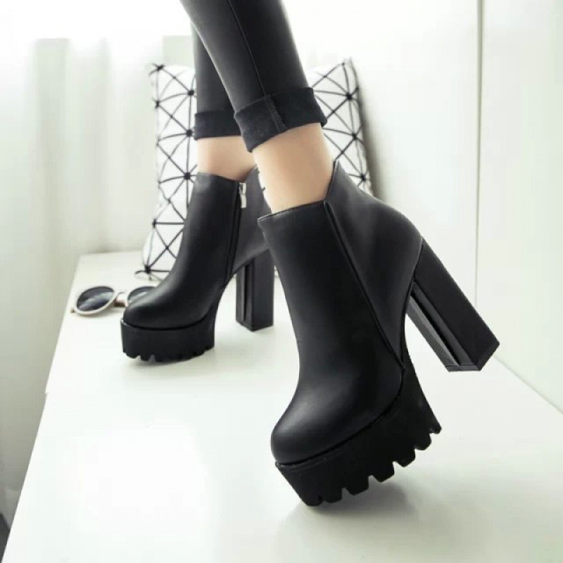 Sexy Ultra High Heels Shoes Woman Female Round Toe Martin Boots Thick Heel Platform Women Shoes Ankle Boots 2020 new