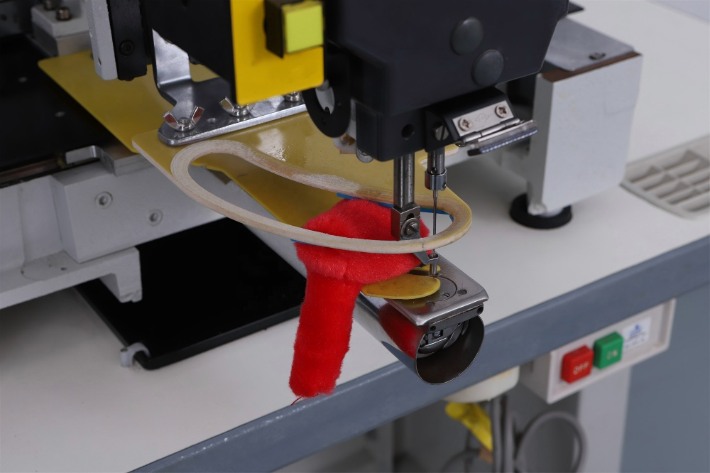 HM-1335 Small Bed Pattern Stitch Sewing Machine Programmable with Single Needle Core Motor Component New Type (4)