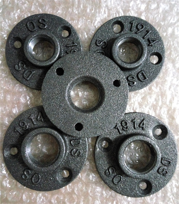 4PCS/LOT G1/2" DN15/20 Iron Cast Flange Casting Antique Flanges Base Bracket Tube Pipe Loft Industrial Style cast iron flanges