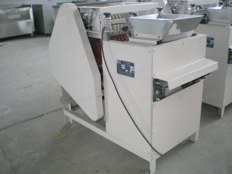 soybean peeling machine