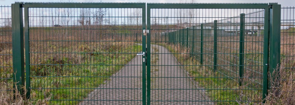 square post fence (387)