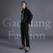 Cashmere overcoat with slit back