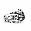 Wholesale Personality The Skeleton Hand Men's Skull Ring