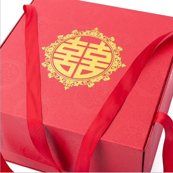 Magnetic Gift Box With Handle