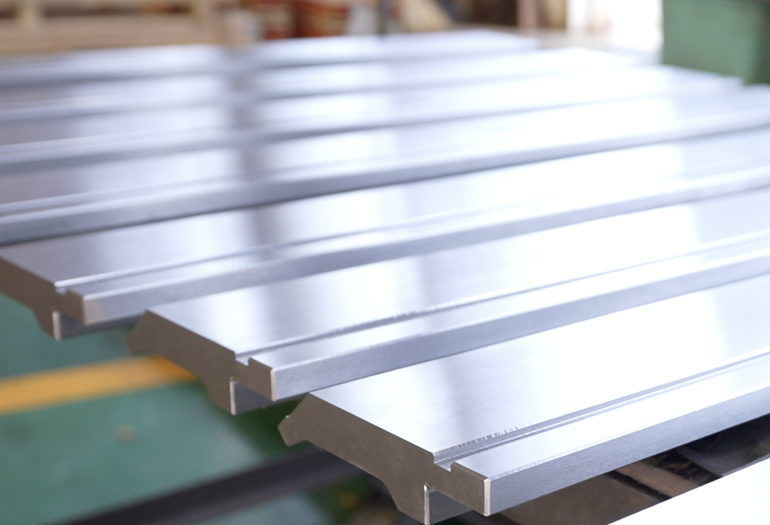 Bending machine mold