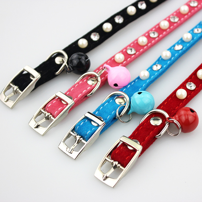 Adjustable Pet Cat Collar With Bell Diamond Pearl Retractable Necklace Kitten Dog Collar Neck Strap Cat Accessories Pet Supplies