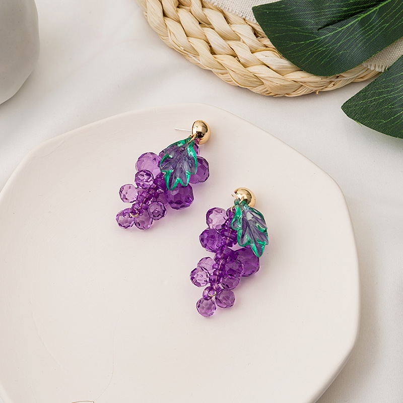 2020 new arrivals dangle earrings for women sweet purple grape string Earrings lovely fresh creative fruit Earrings wholesale