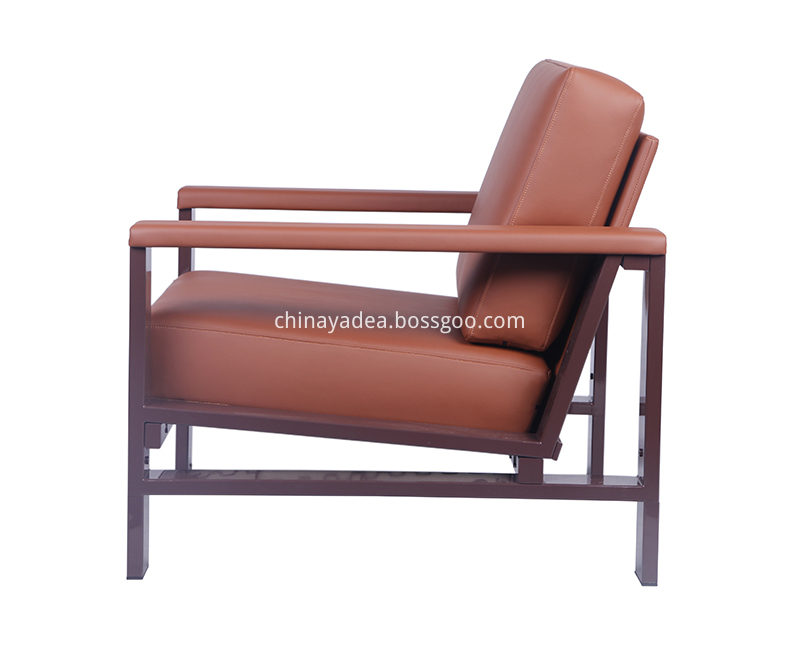 Strong-Metal-Frame-Armchair-Upholstery-with-Leather