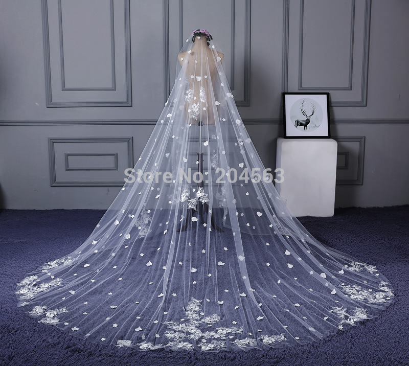 One-Layer Ivory Tulle Lace Wedding Veil with Appliques Long Romantic Bridal Veils with Comb YHG2019