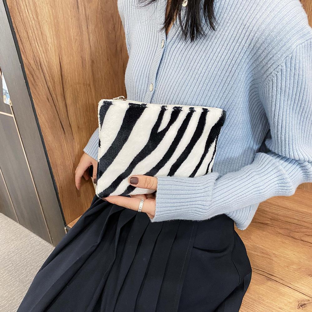 Fashion Cow Zebra Pattern Plush Coin Purses Women Girls Mini Storage Bag Credit Card Holder Wallet Pocket Clutches Handbaag