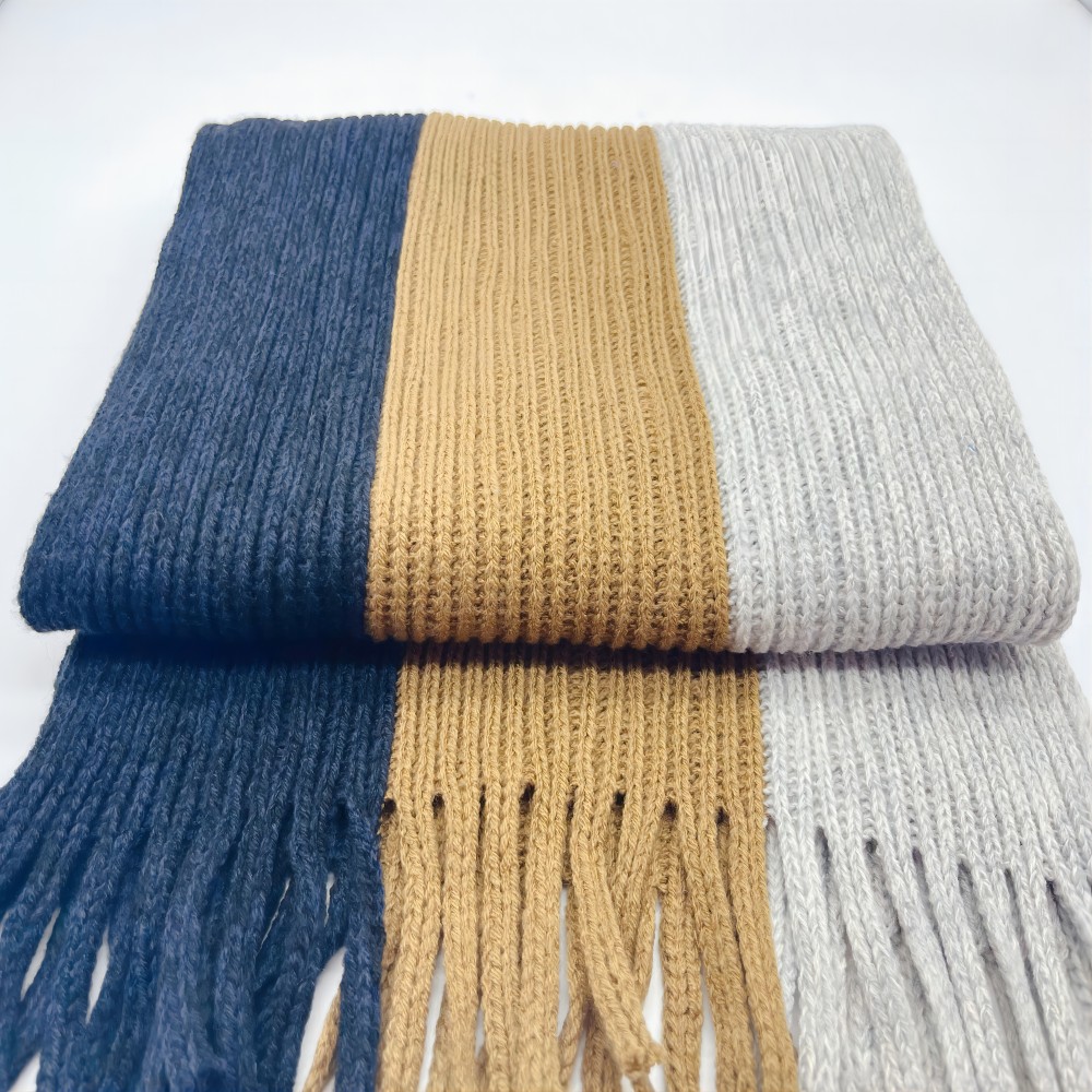 Cf W 0005 Knitted Scarf 3