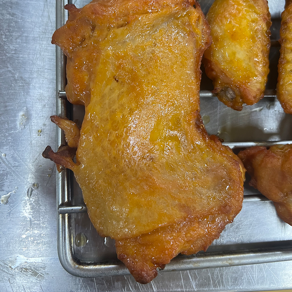 Orleans Grilled Skin-on Chicken Thigh Cutlet‌ Close-up shot