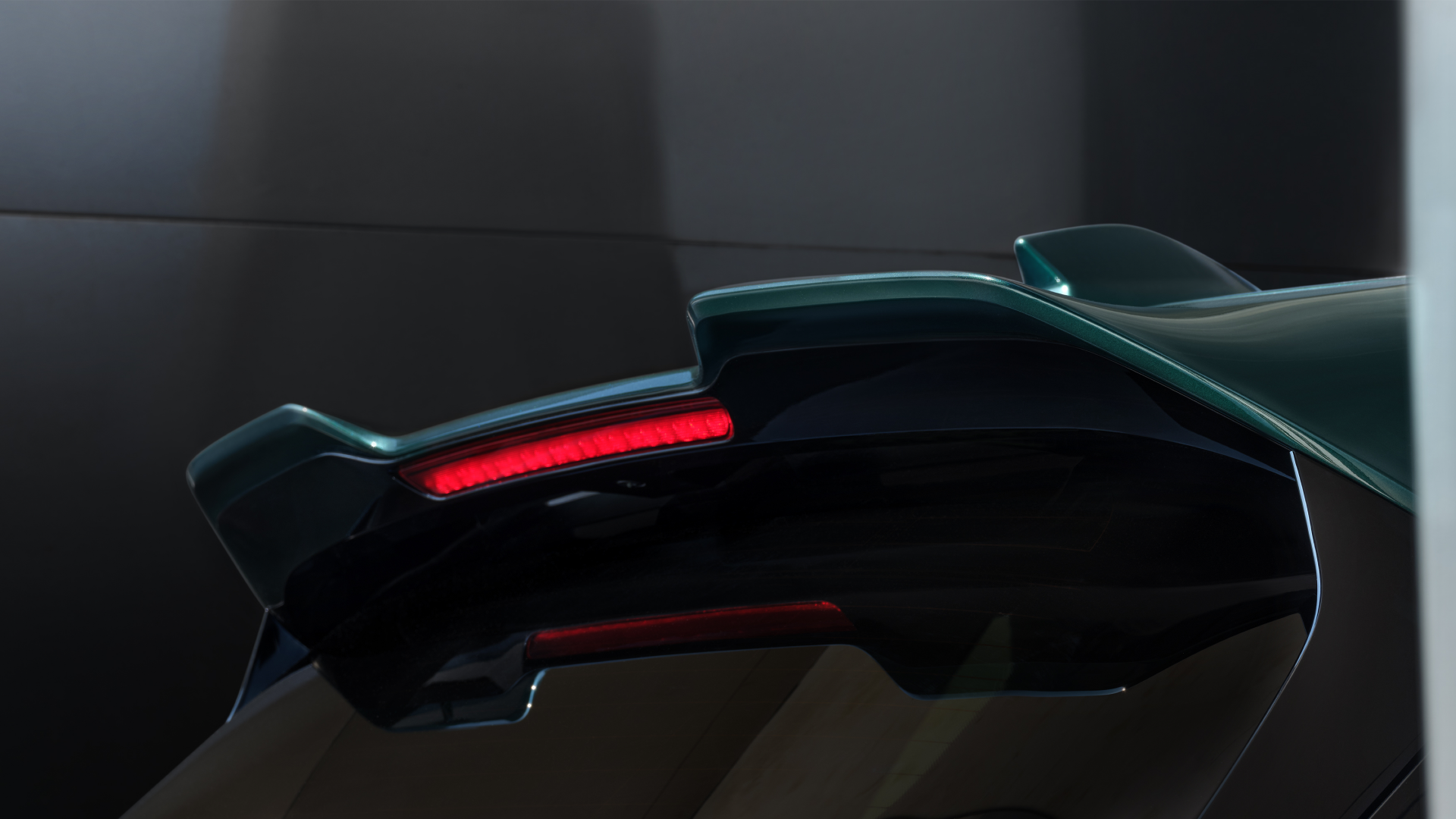Anti-gravity wind deflector