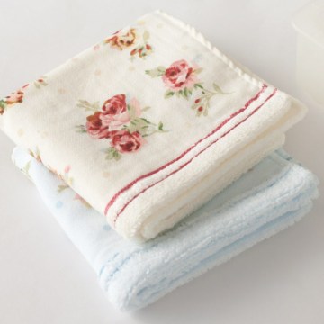 4Pcs/Lot 30x30cm Hand Towel Cotton Small kids Face towel Soft Print Flower Baby Towel Gift handdoek haar