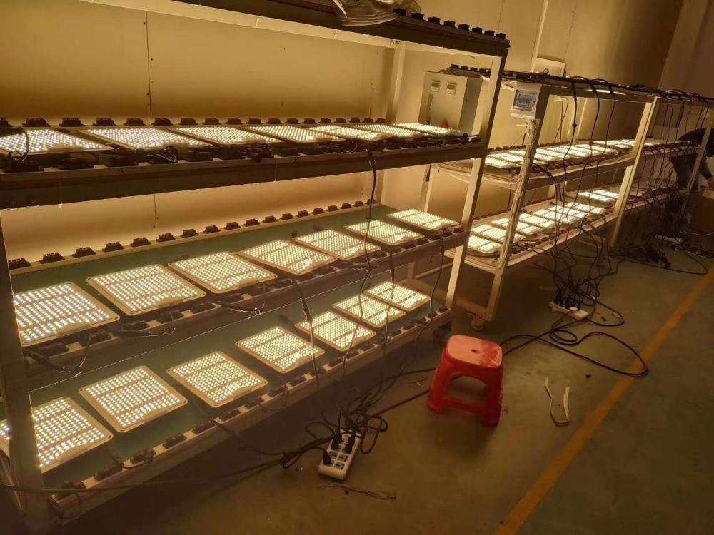 LED Grow Light Indoor Plant Veg/Flower Full Spectrum