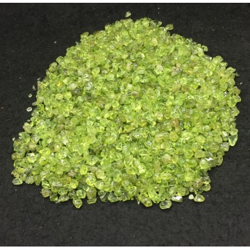 50g Natural Peridot Olivine Quartz Green Crystal Stone Rock Chips Lucky Healing family natural stones minerals Fish tank stones