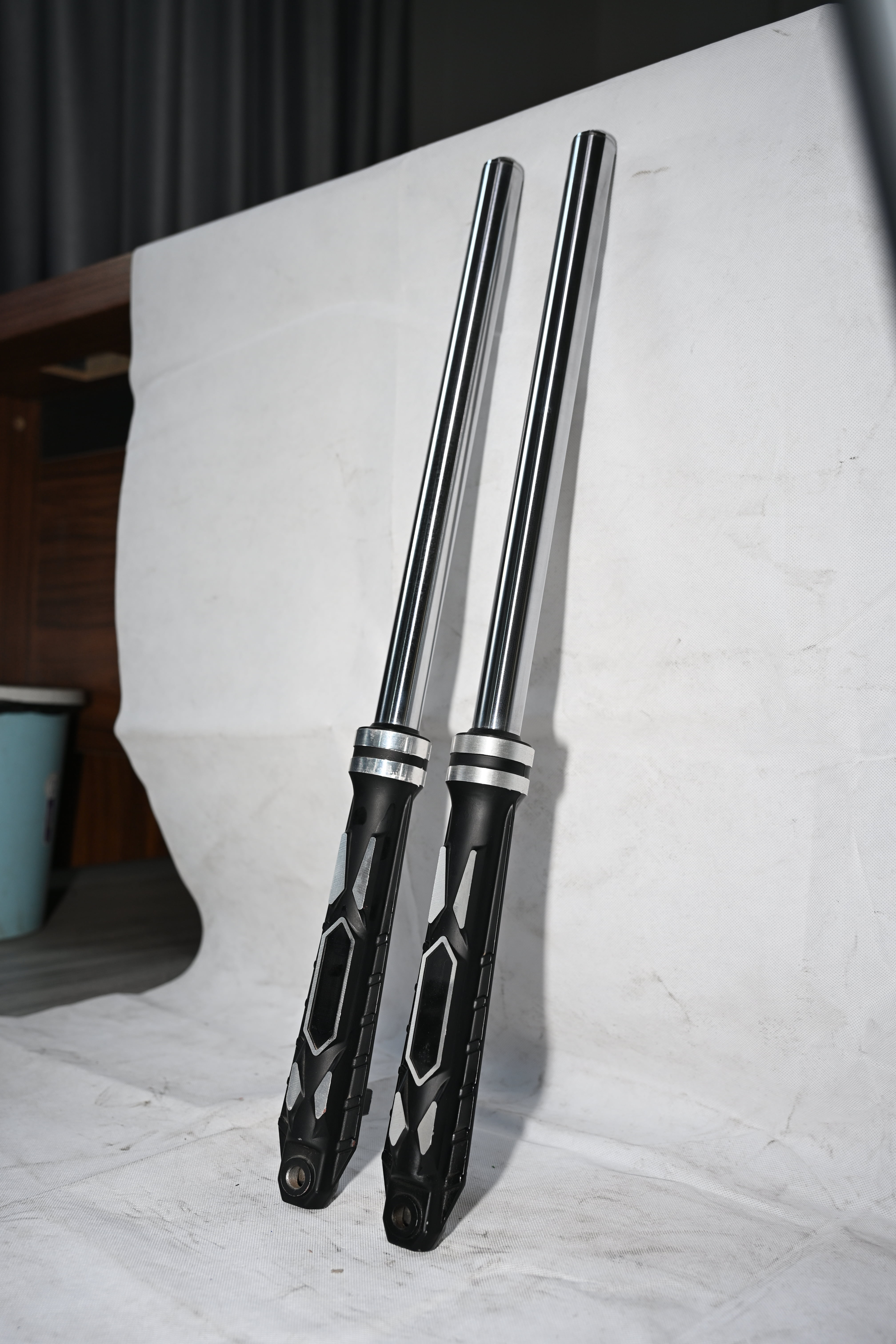 Z63_0785Inner spring shock absorber
