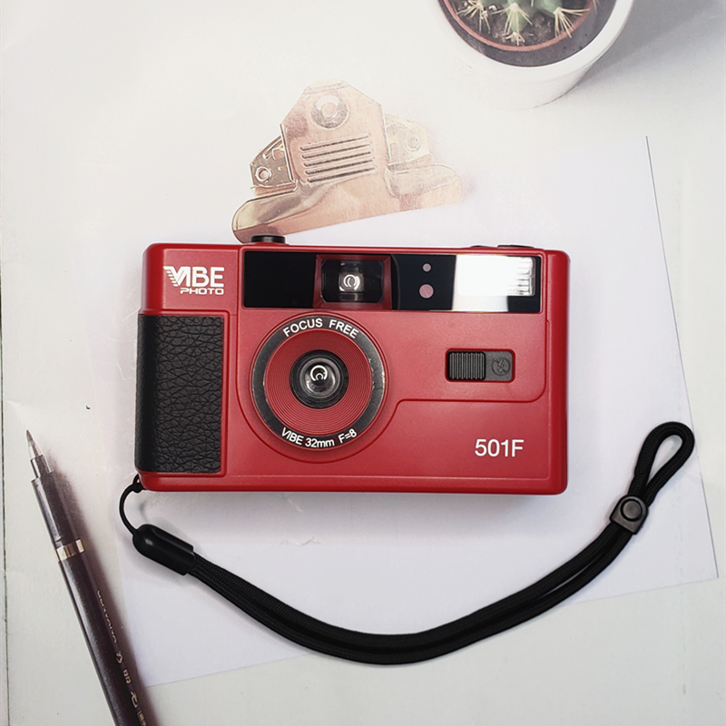 Vibe Vintage Retro 501F 35mm Reusable Non-Disposable Film Camera Black / Red / Champagne Silver / Pink