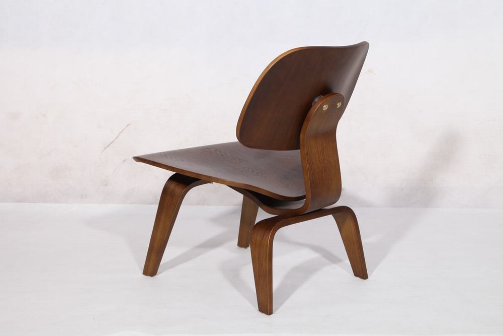 Eames Plywood Chair 