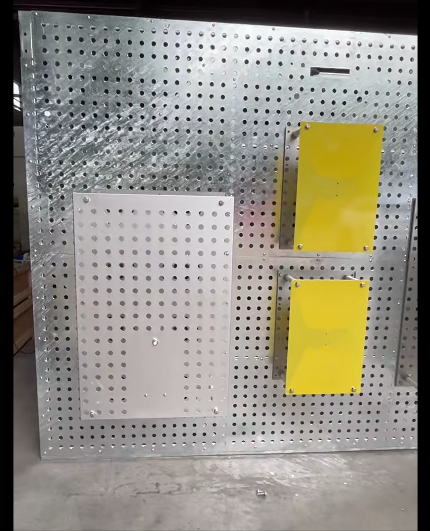 VU dual-band common-aperture array antenna (left)