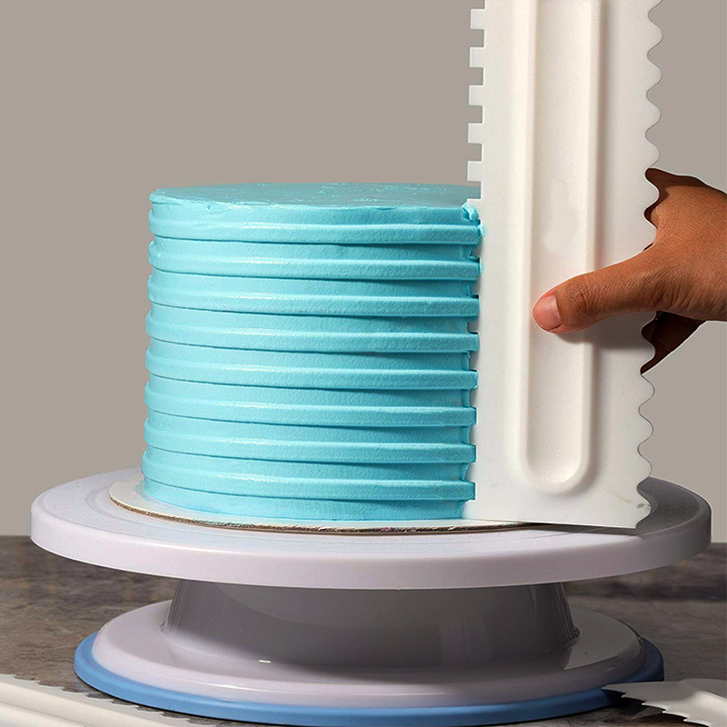 1pc Cream Scraper Irregular Teeth Edge Spatulas Cake Baking Scraper Fondant Cake Slicer Pastry Cutters Tools DIY Decorating