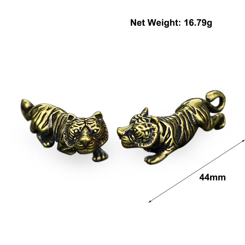 Copper Tiger Small Ornaments Retro Brass Chinese Zodiac Animal Tiger Statue Figurines Keychains Pendants Antique Home Desk Decor