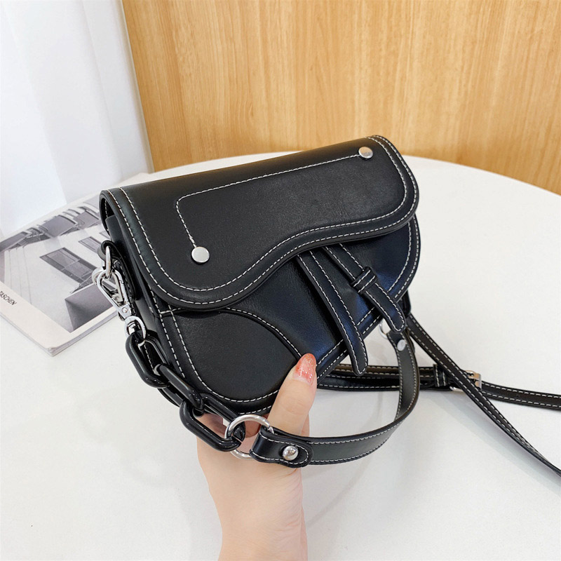 Luxury Women's Chain Saddle Bag 2020 New Ladies Shoulder Bags Top Quality Pu Leather Handbags Messenger Bags Female Day Clutches