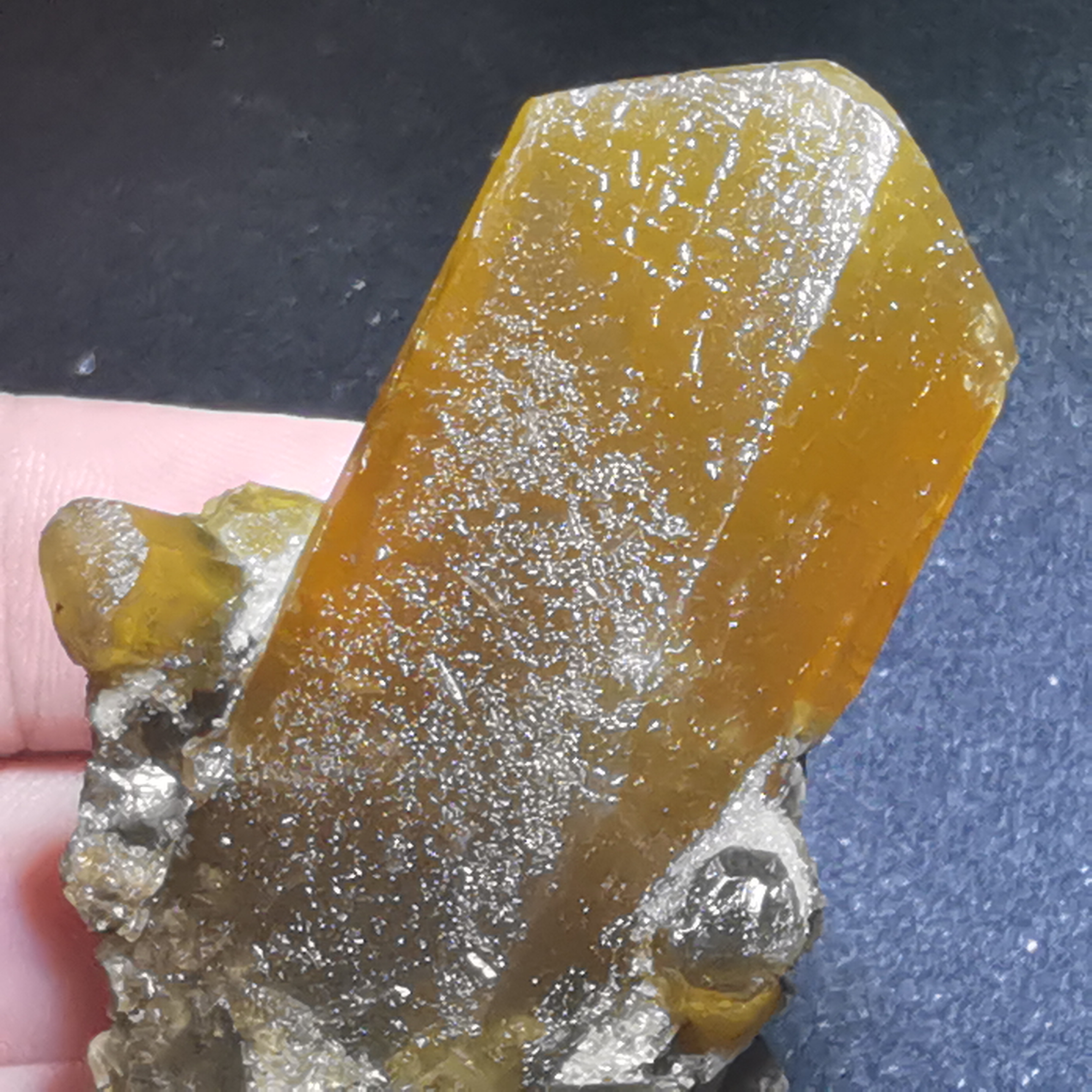 58.7g100%Natural barite and calcite associated mineral specimen stone decorated with energy QUARTZ GEM