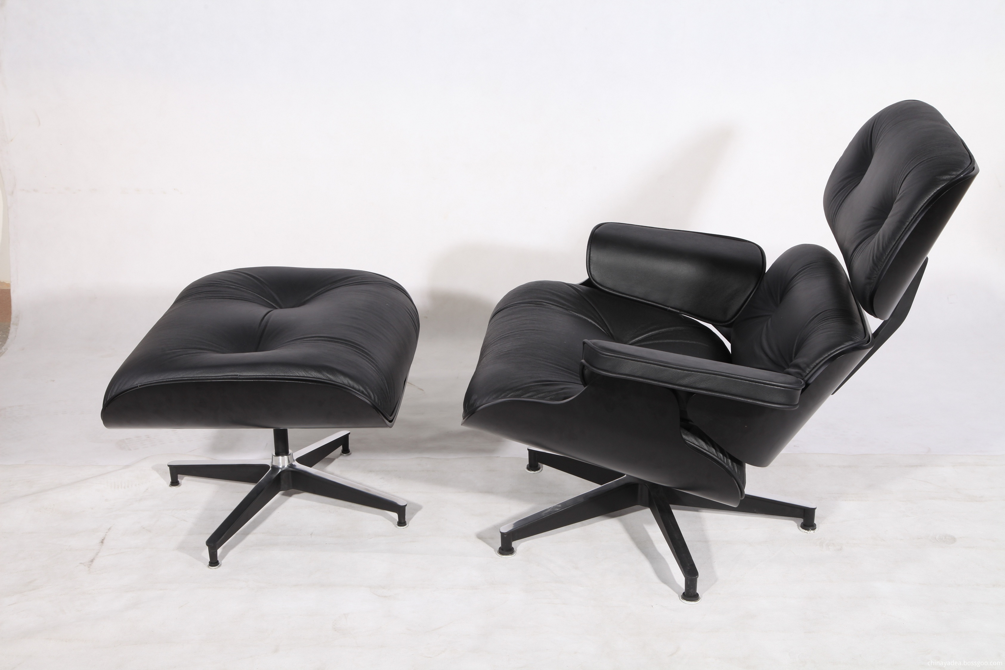 Black Eames Lounge Chair