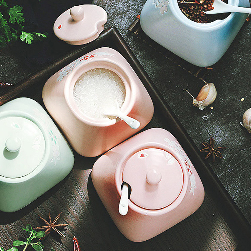 Creative Ceramic Storage Container with Cover Spoon Salt Kitchen Seasoning Jar Oil Sugar Bottle Creamer Pots