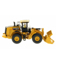 Diecast Masters #85949 1:87 Scale 972M Wheel Loader Yellow Vehicle CAT Engineering Truck Model Cars Gift Toys