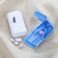 1pc Pill Cutter Splitter Medicine Storage Splitters Cut Slicer Portable Pill Cases Dispenser Random Color 8.2x4x1.7cm