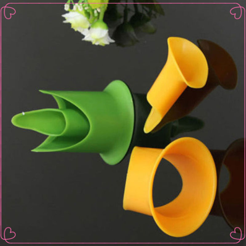 2pcs useful chili Pepper saving seeder corer separator coring device digging tool Pepper stalks to dig kitchen tool device Peel