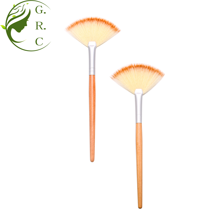 Fan Brushes For Makeup