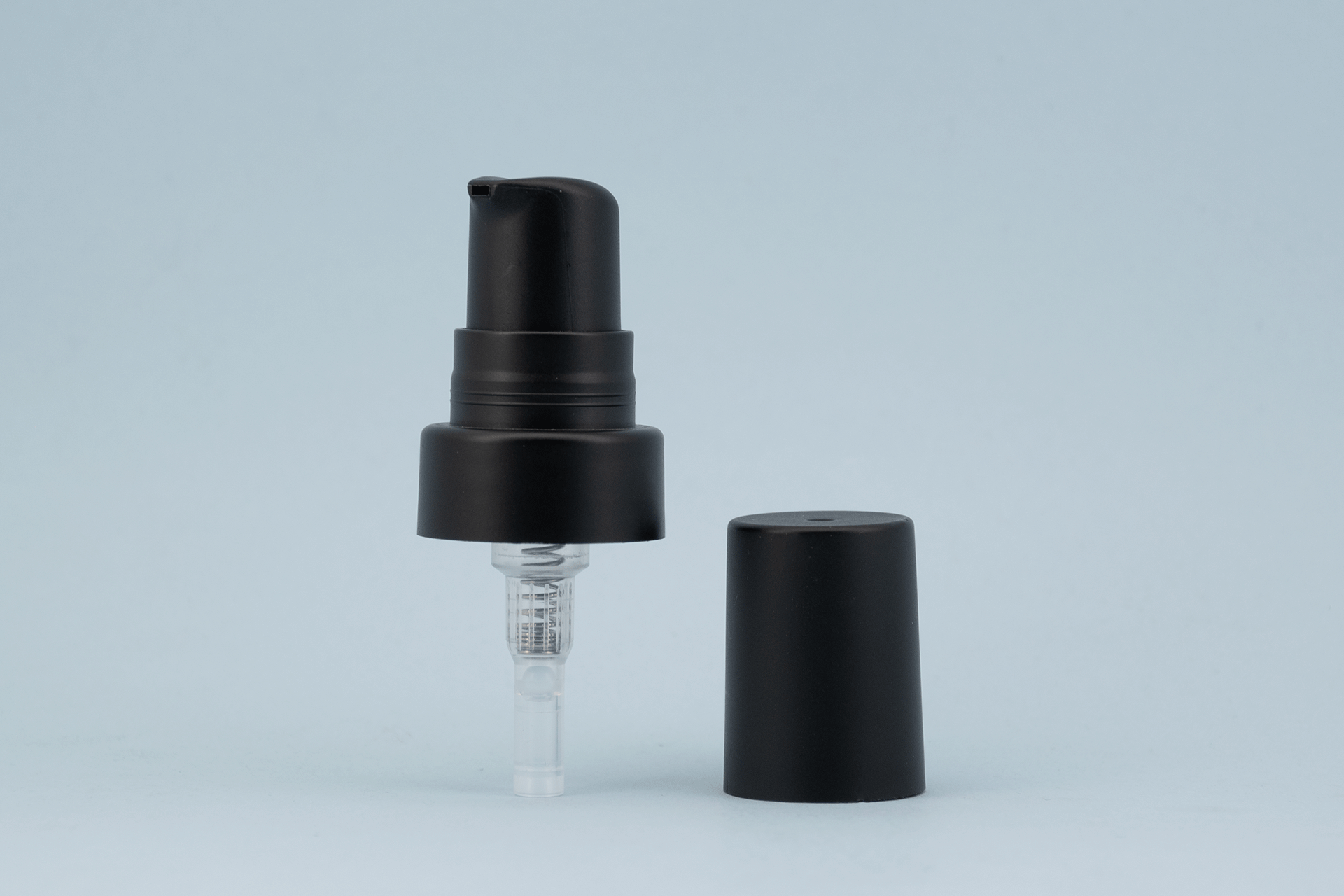 22/400 Matte Black Treatment Pump with Overcap for Skincare Packaging
