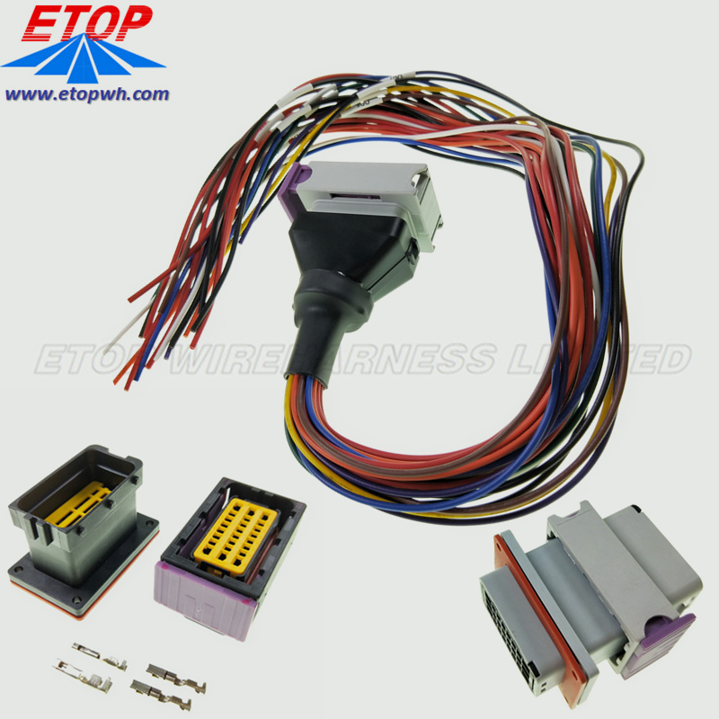 ECU controller wiring harness plug