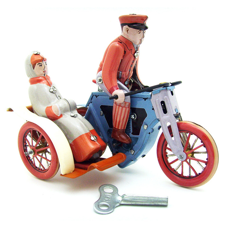 Vintage Retro Tricycle Tin toy Classic Clockwork Mechanical Wind Up Tricycle bike Tin Toy For Adult Kids Collectible Gift