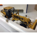 Original Factory Diecast 1:35 Cat Sg Sem919 Motor Grader Vehicles Engineering Machinery Model for Gift, Collection,toy