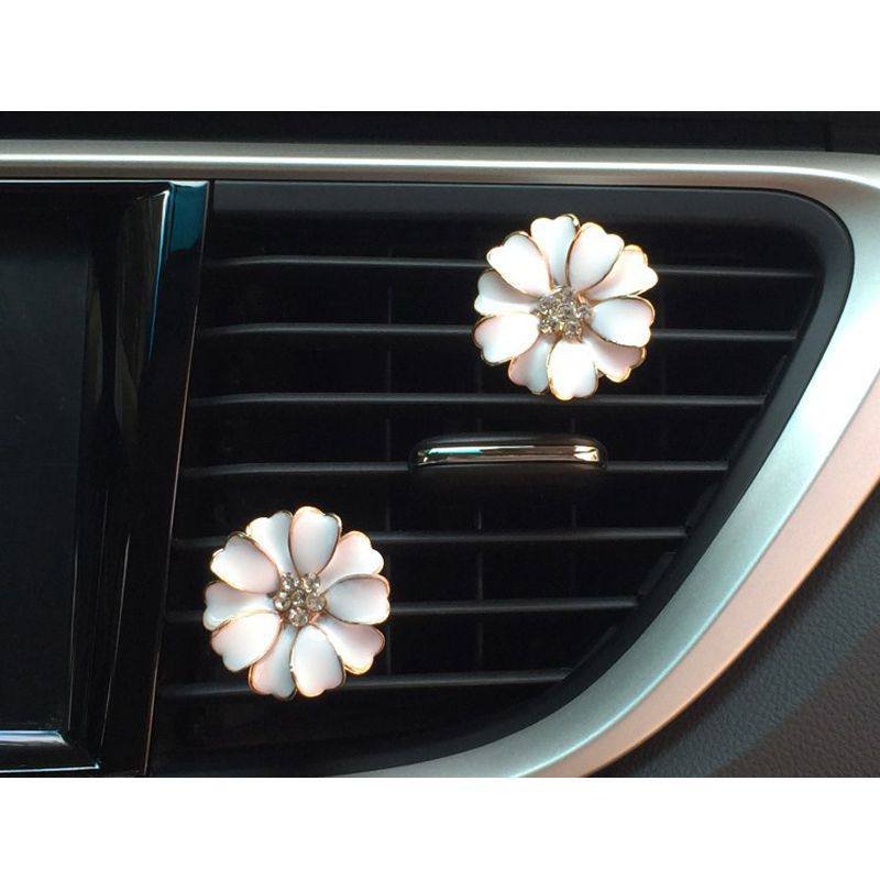 Car Ornament Daisy Flower Perfume Clip Air Freshener Automobiles Outlet Vents Fragrant Diffuser Auto Decoration Accessories Gift