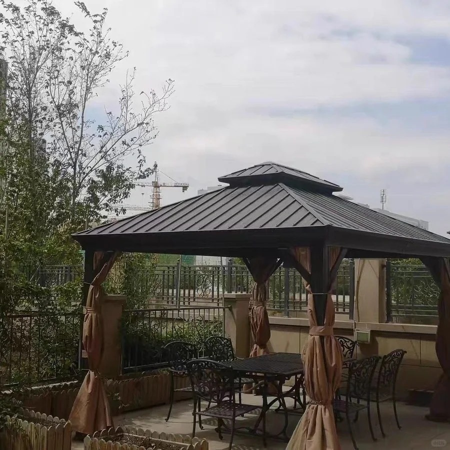 Hardtop Gazebo 44