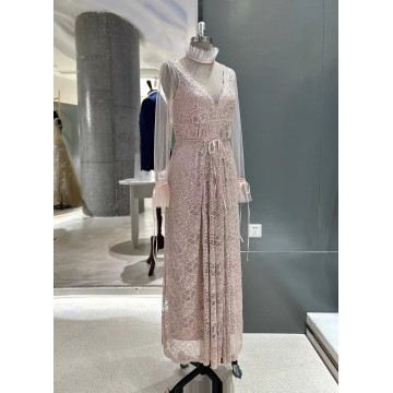 V‑Neck Lace Maxi Peach Mist Tulle