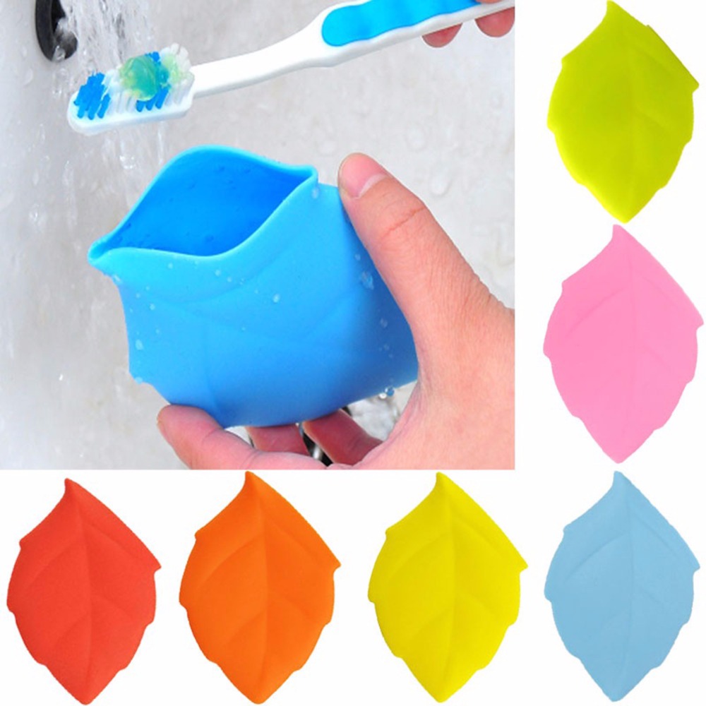 1pcs/set Portable Travel Outdoor Leaf Shaped Drink Holder Water Bottles Drinking Bag Silicone Drinking Brushing Wash Kit