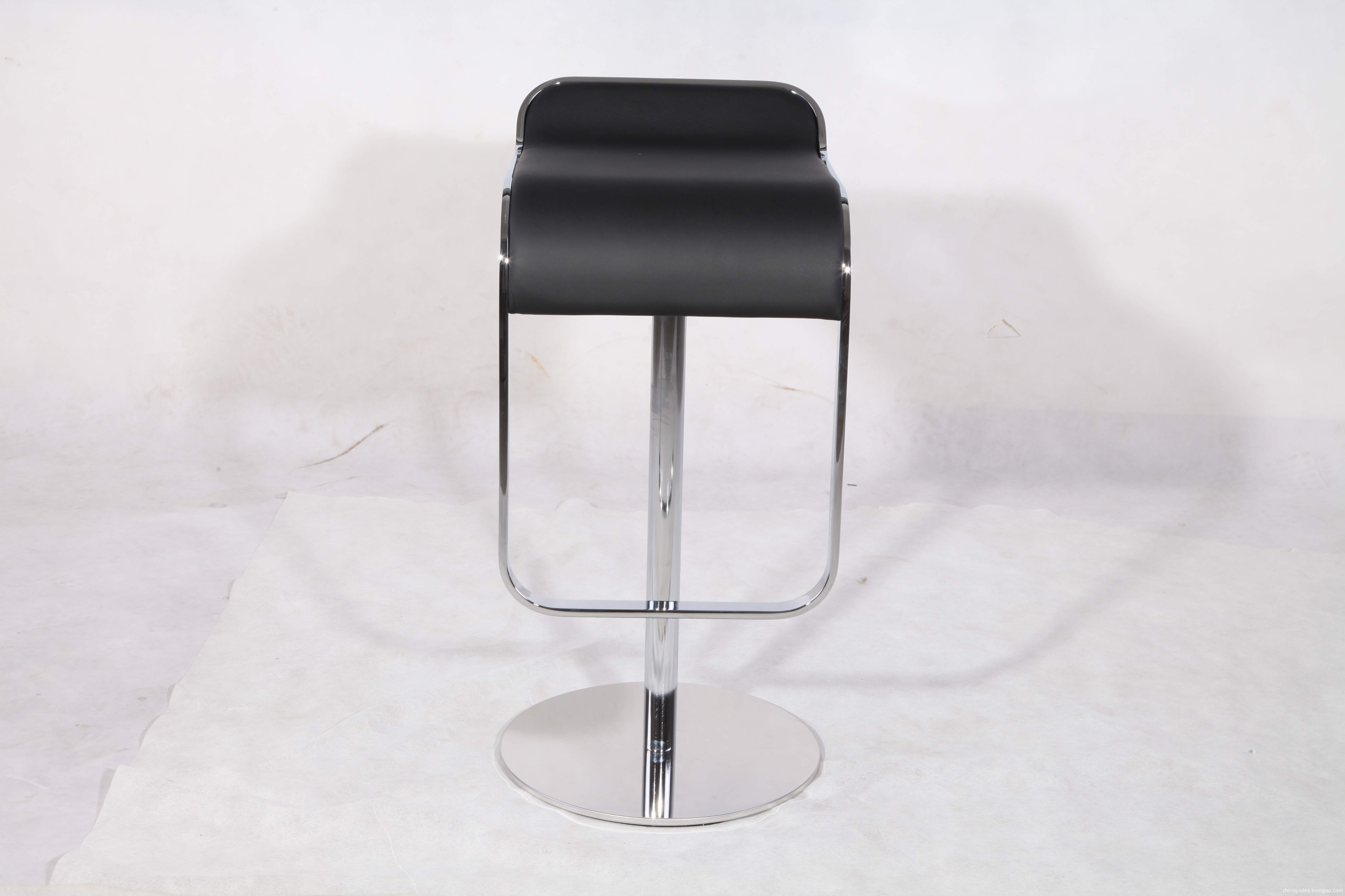 lem stool in leather