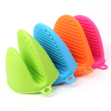 1Pc Silicone Heat Resistant Gloves Clips Insulation Non Stick Anti-slip Pot Bowel Holder Clip Cooking Baking Oven Mitts mitts