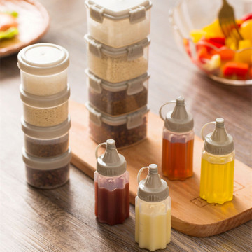 MOM'S HAND 4pcs/Set Kitchen Plastic Salad Dressing Squeeze Bottle Condiment Dispenser