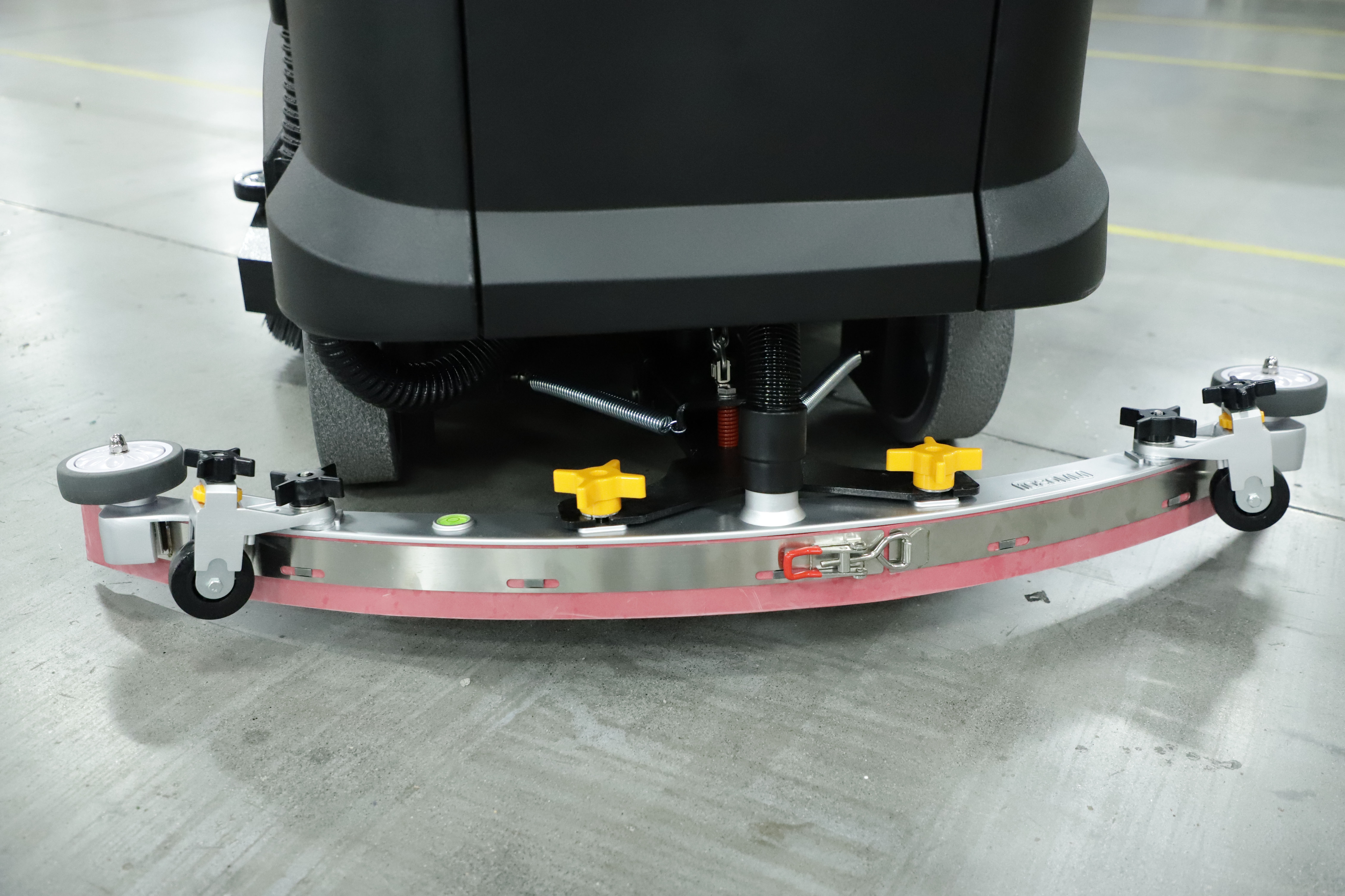 Industrial floor scrubber