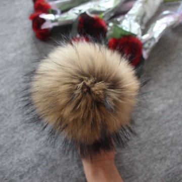 5pcs/ lot DIY 13-14cm Raccoon and Fox Fur pom poms fur balls for knitted hat cap beanies and scarf real fur pompoms