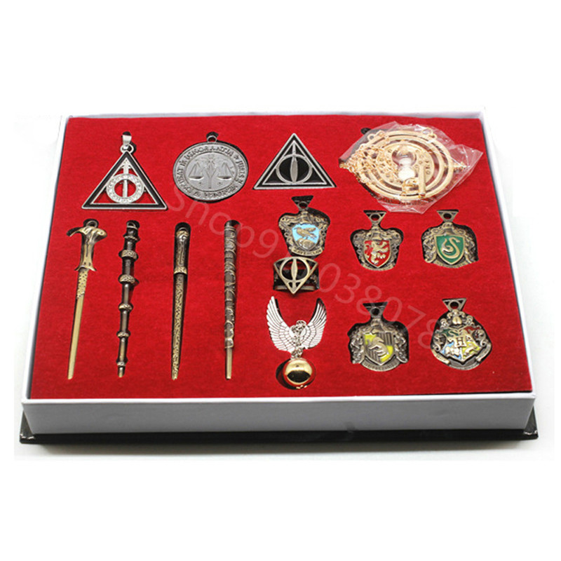 Top Quality Deathly Hallows Potter Magic Wands Metal Badge Brooch Medal Necklace Keychain Snitch Harried Costume Props with Box